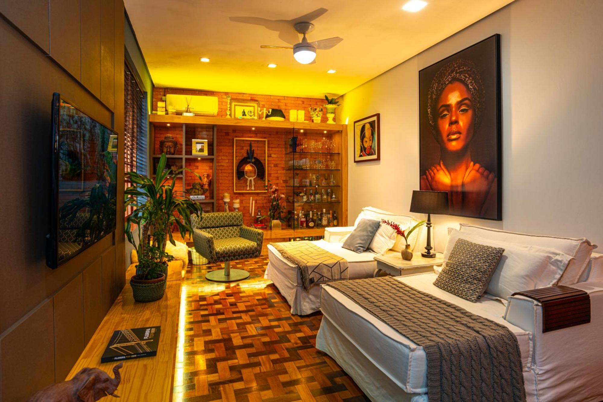 Apartamento Casa-sobrado 1 - Centro De Floripa *